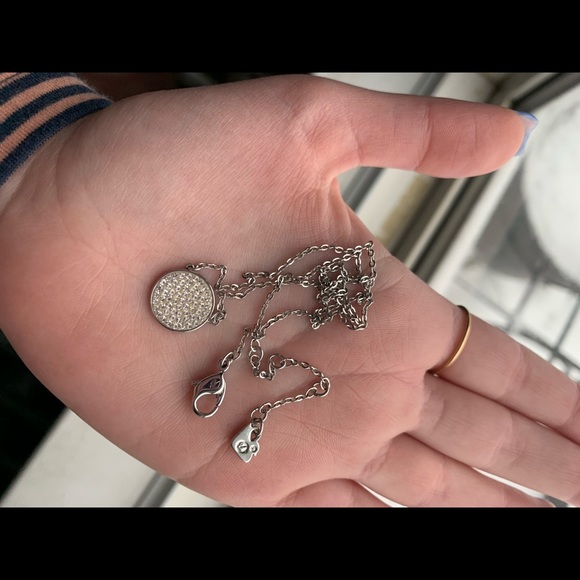 Swarovski necklace - Picture 4 of 5